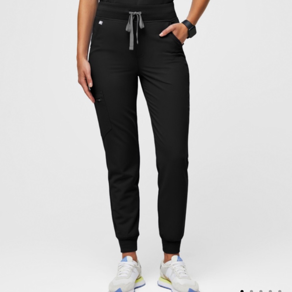 FIGS High Waisted Zamora Jogger Scrub Pants